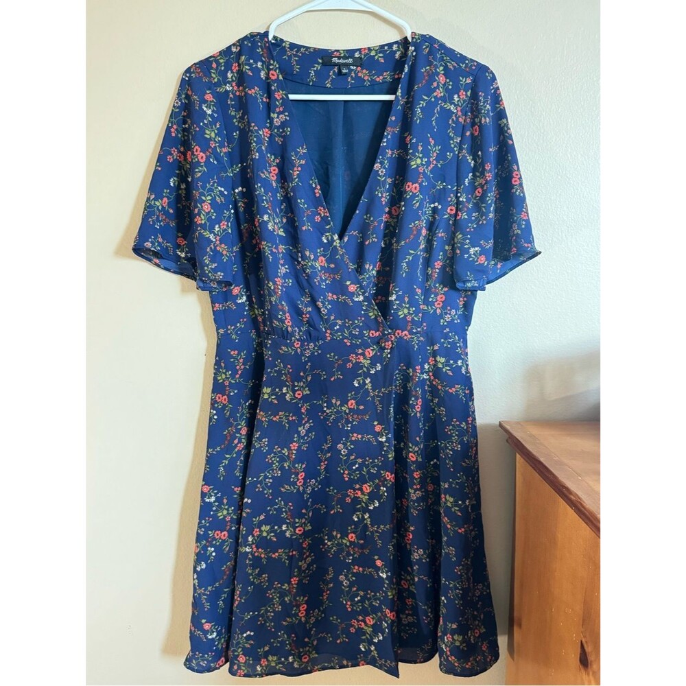 Madewell V-Neck Short Sleeve Amaranth Wrap Navy Floral Short Dress Size 6